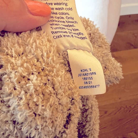 Kohl’s SO Favorite Full Zip Cozy Fuzzy Beige Hoodie - Size M - Picture 5 of 5